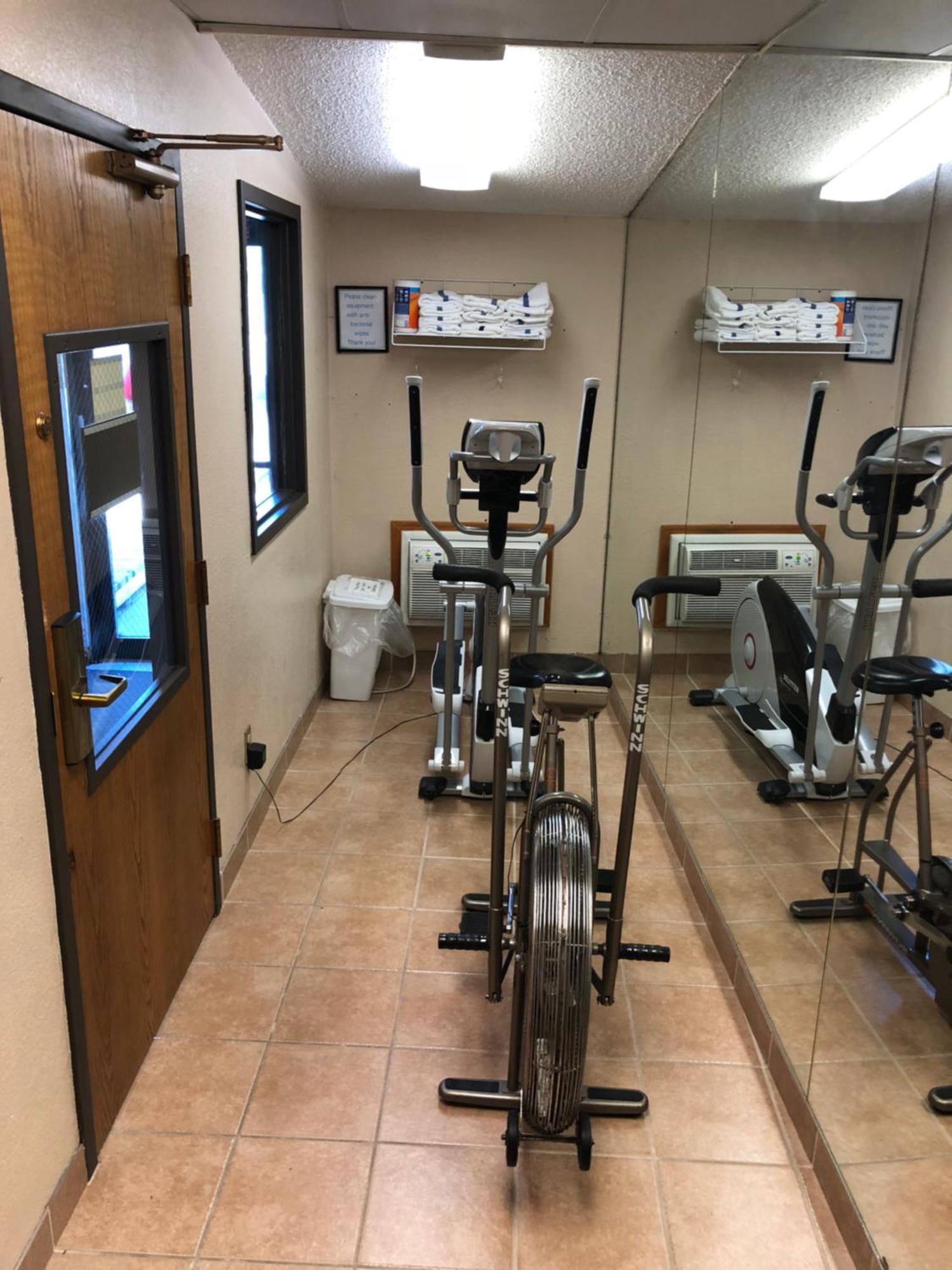 Super 8 By Wyndham North Platte Motel Ngoại thất bức ảnh